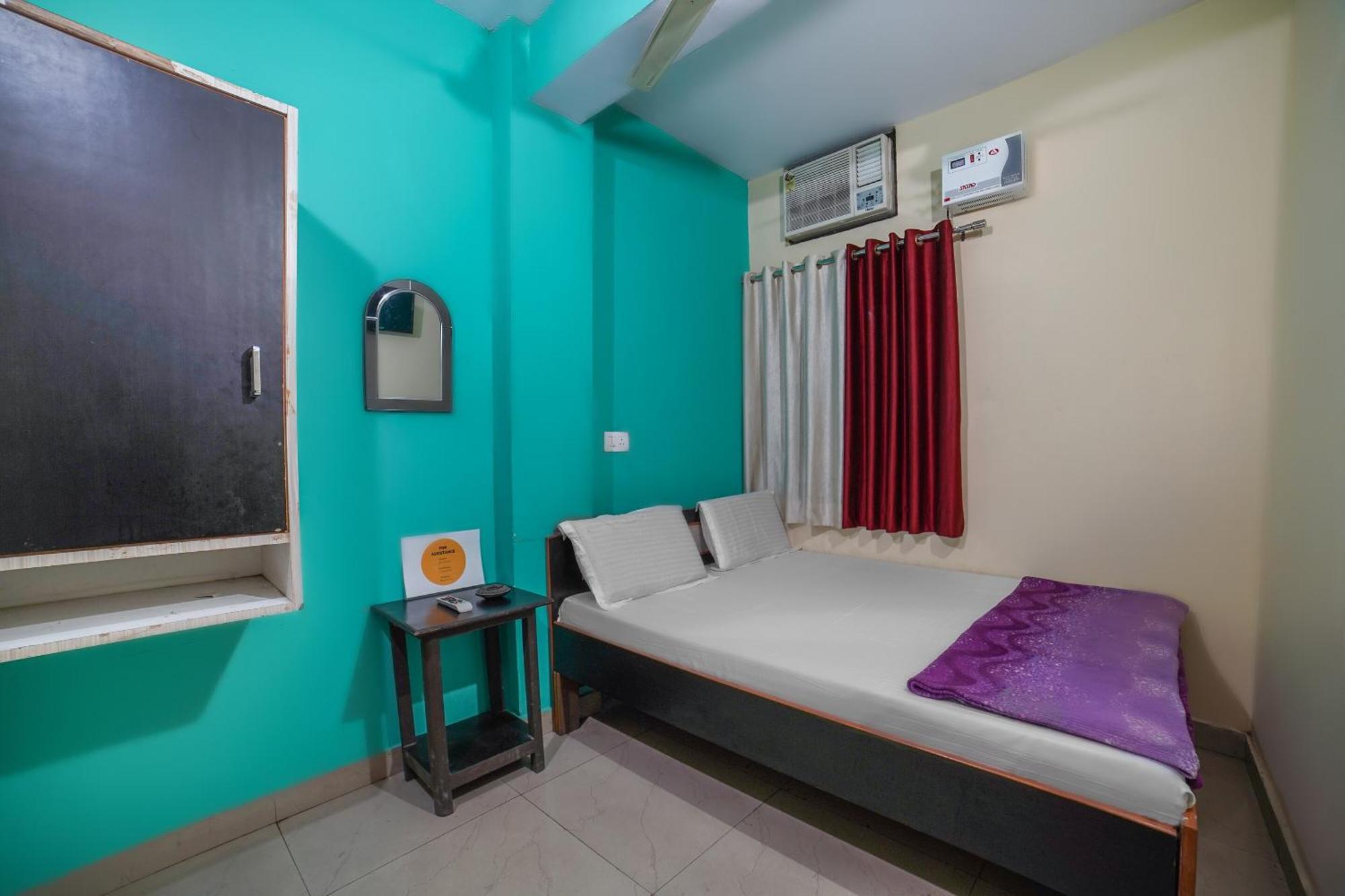 สปอต ออน 61465 คอมฟอร์ต เกสต์เฮาส์ Rudrapur ภายนอก รูปภาพ